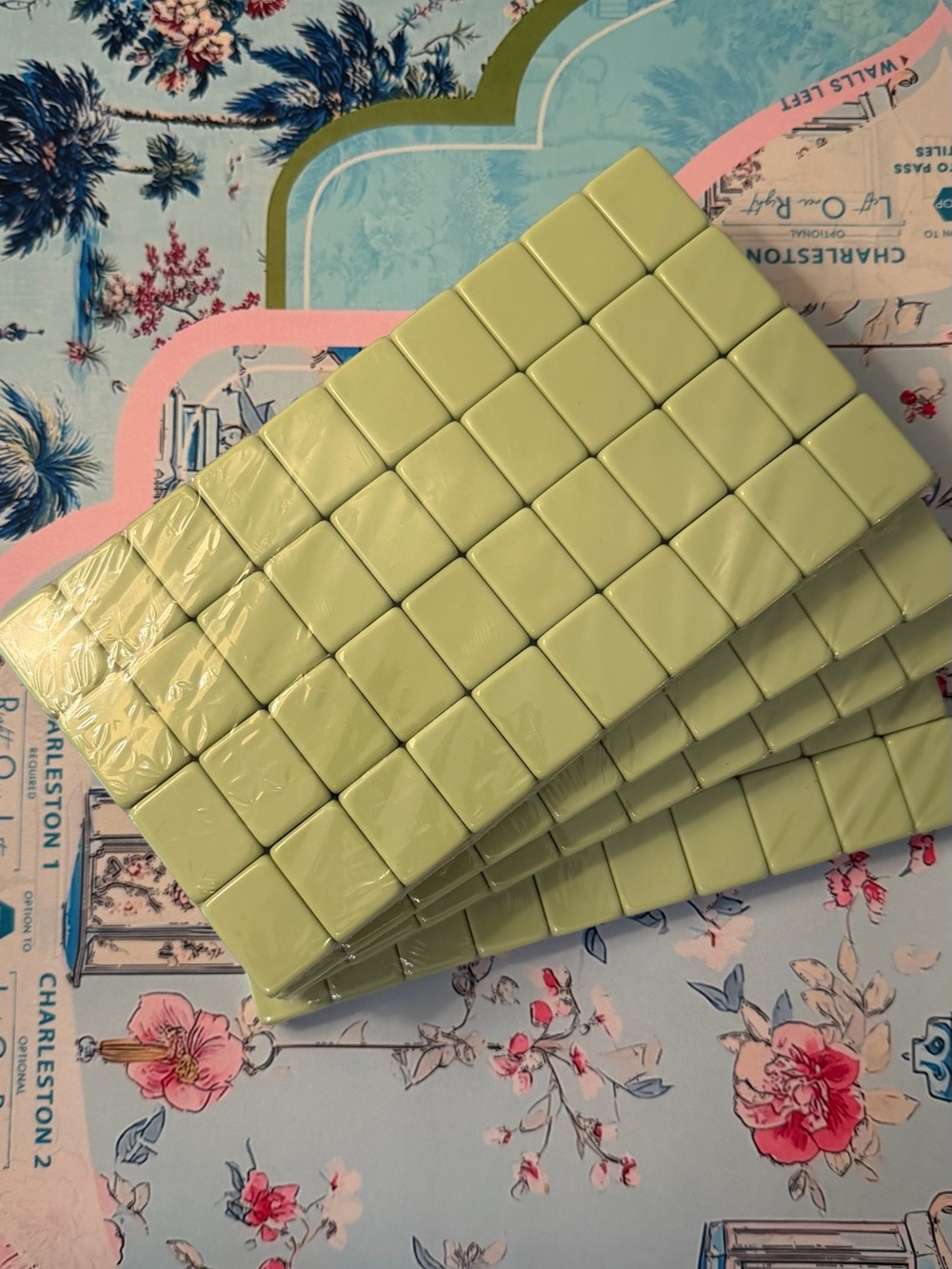 Green and Blue Mahjong Tiles - Picture 2 of 8
